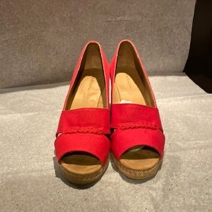 G.H. Bass Andi wedge sandal